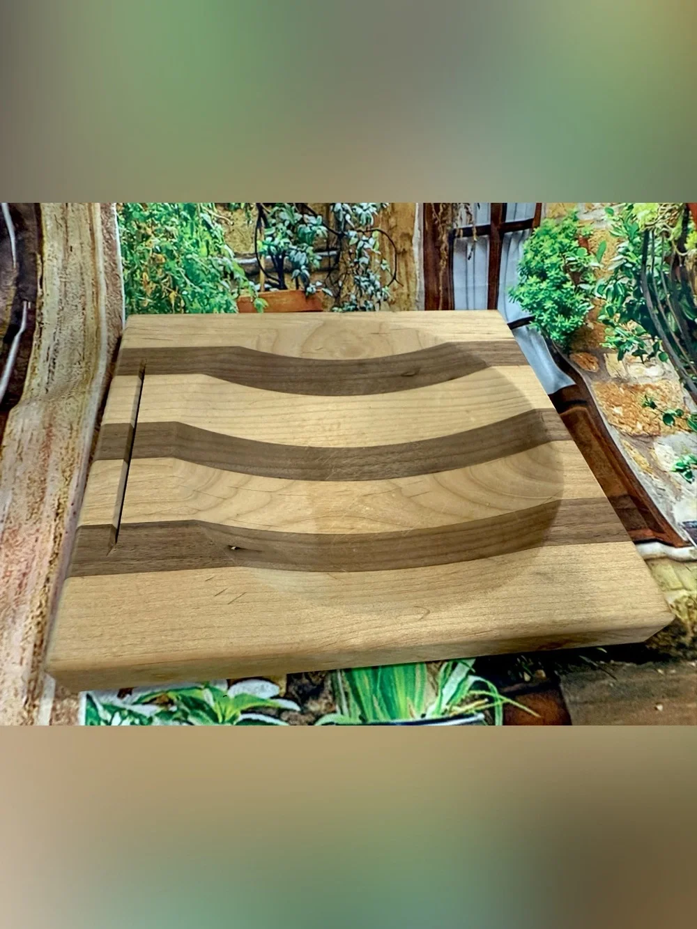 The Ulu Factory Alaska Birch & Walnut Stripe Chopping Bowl Board Hand Made
